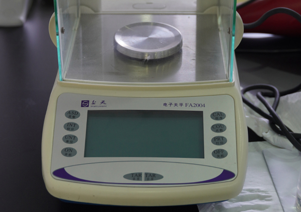 电子天平2